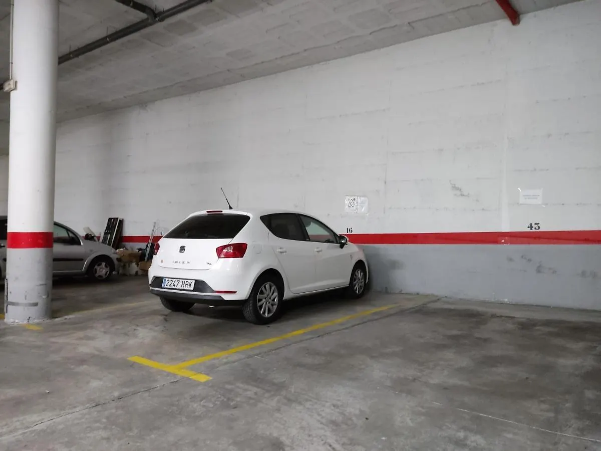 80S Loft Vintage 15' Malaga Airport Free Guest Parking Apartment Alhaurin de la Torre