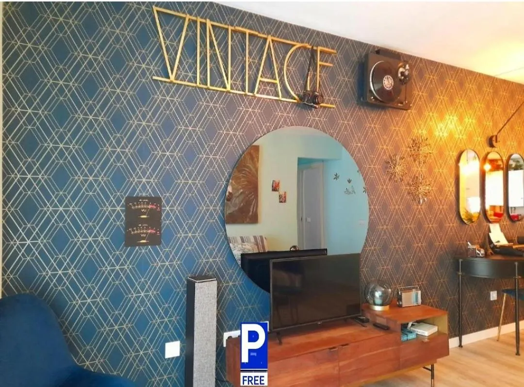 阿尔豪林德拉托里80S Loft Vintage 15' Malaga Airport Free Guest Parking公寓 公寓 阿尔豪林德拉托里
