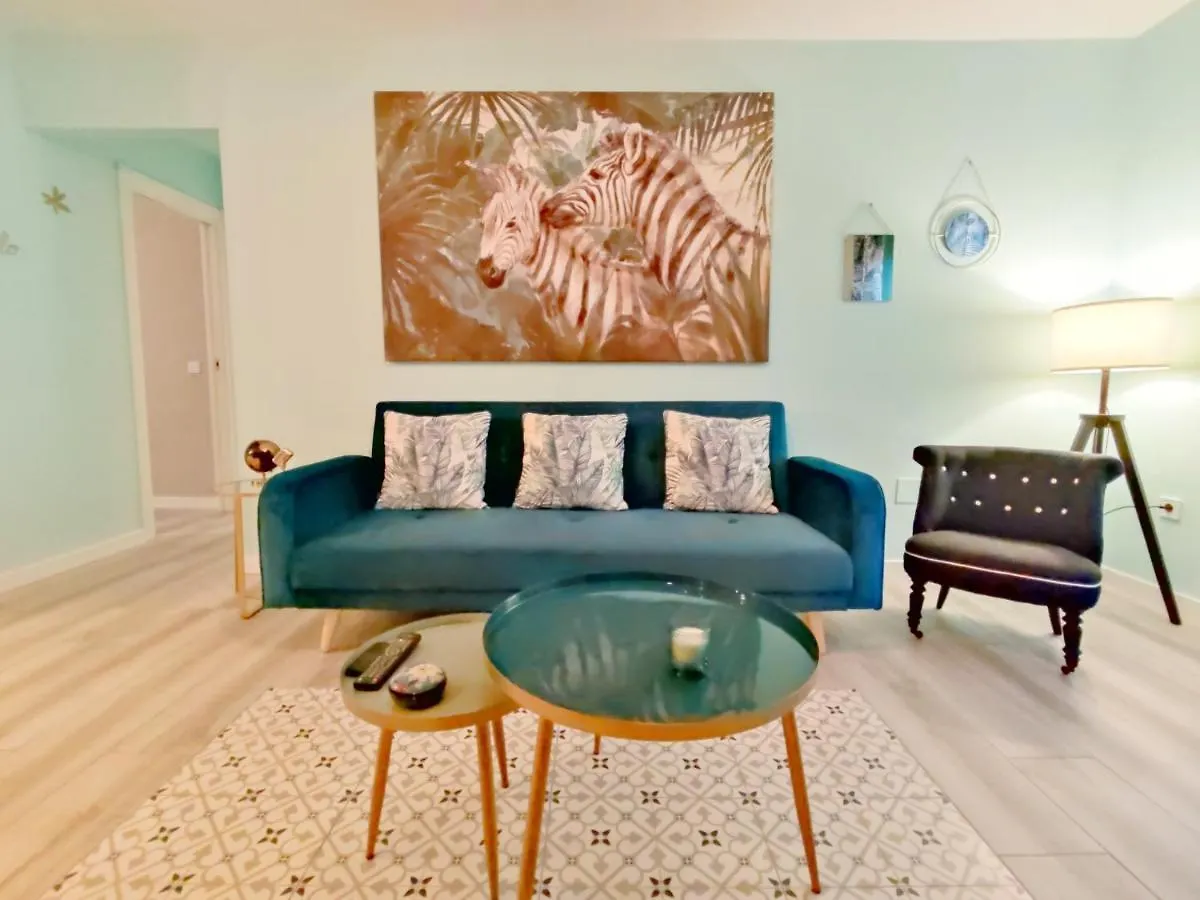 ViNTAGE Loft 15 Minutes From Málaga Costa Del Sol Airport Apartamento Alhaurín de la Torre